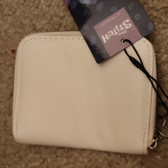 Disney Stitch wallet with letter T scrump NWT Primark Disney coin zip wallet - Picture 2 of 4